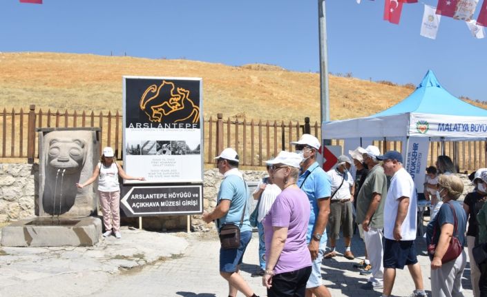 Arslantepe Höyüğü Dünya Kültür Mirası listesine girdikten sonra ilk turistleri ağırladı