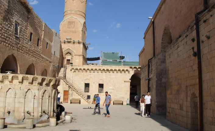 Aşı sıralamasında sondan ikinci olan Mardin’de minareden aşı çağrıları yapılmaya başlandı