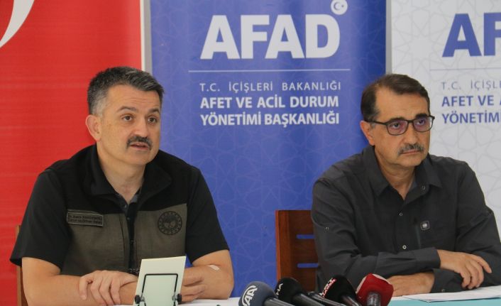 Bakan Pakdemirli ve Dönmez’den sel ve yangın felaketleriyle ilgili önemli açıklama