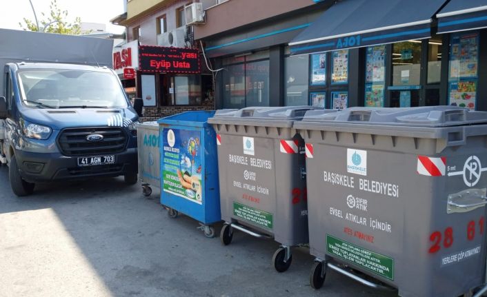 Başiskele’de çöp konteynerleri yenileniyor