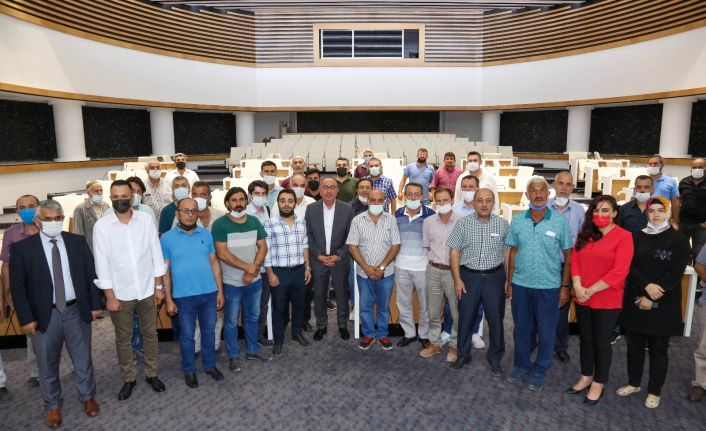 Başkan Kavuş’tan Larende Caddesi esnaflarına yer önerisi