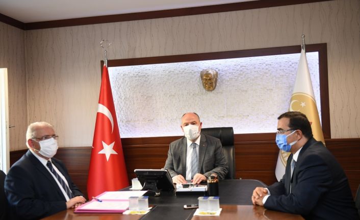 Başkan Mahçiçek; “7 Güzel Adamın şehrine 7. okulu da kazandırıyoruz”