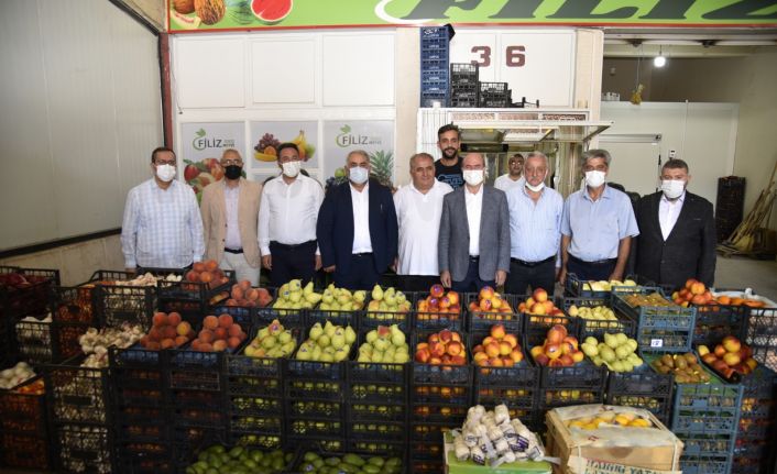 Başkan Pekyatırmacı: “Sebze ve meyve hali şehrimizin önemli ekonomik dinamiklerinden birini oluşturuyor”