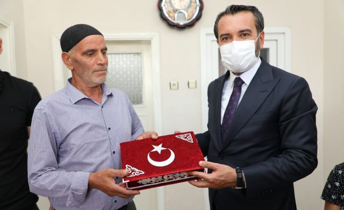 Başkan Şerifoğulları, “Huzur ve güven içerisinde yaşadığımız bu toprakları şehitlerimizin ve gazilerimizin kahramanlıklarına borçluyuz”