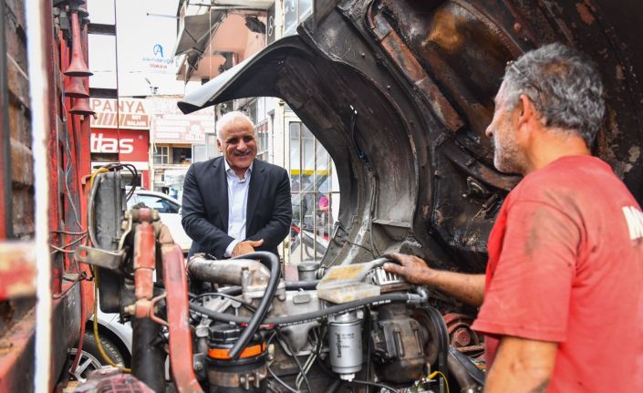 Başkan Zorluoğlu sanayi esnafı için hazırladığı dosyayı Cumhurbaşkanı Erdoğan’a sunacak