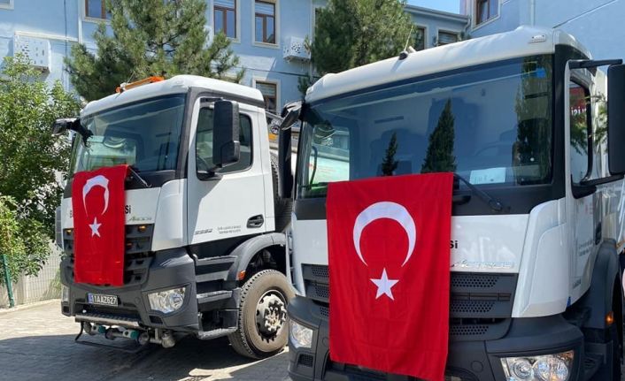 Bilecik’e hibe edilen arazöz ve vakumlu yol süpürge aracı hizmete başladı