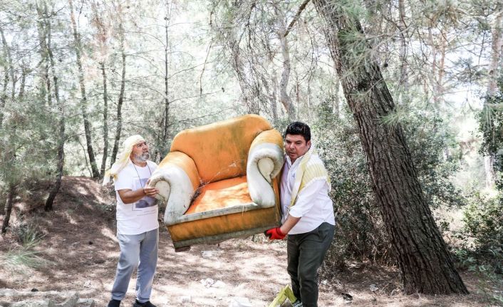 Buca’da orman seferberliği: Çöp ve atıklar bu kadarda olmaz dedirtti