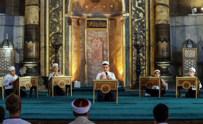 Diyanet İşleri Başkanı Erbaş, 2 milyona yakın öğrencinin Kur’an kursuna gittiğini bildirdi