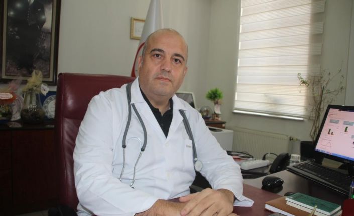 Doç. Dr. Altıntop: "Sağlık çalışanlarında aşıdan sonra ölümle sonuçlanmış vaka yok"