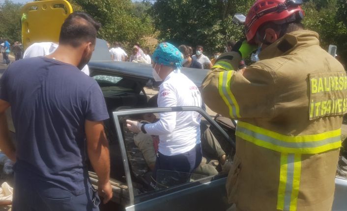 Erdek’te trafik kazası 5 yaralı