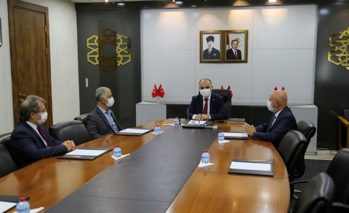 Erkilet’e yapılacak olan Aile Sağlığı Merkezi için hayırsever ile protokol imzalandı