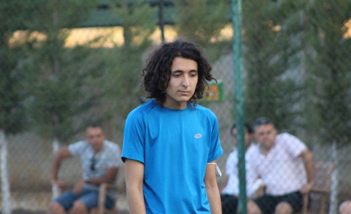 Futbolcu olmadı ama en büyük hayali milli takım antrenörü olmak