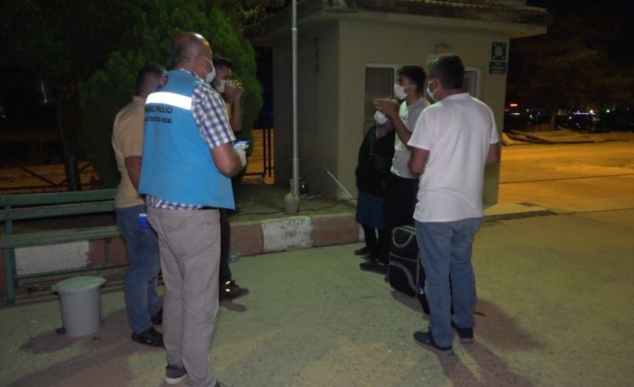 Gece yarısı şoku yaşadılar: Temaslı olduklarını trende öğrenen bir aile karantinaya alındı