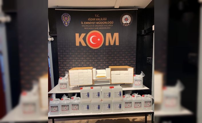 Iğdır’da kaçak 80 litre etil alkol ve 20 bin boş sigara makaronu ele geçirildi