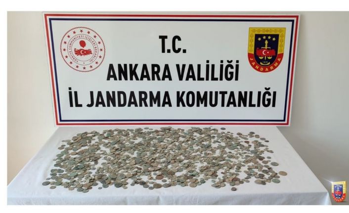 İki ilde yapılan tarihi eser operasyonlarında 2 bini aşkın sikke ele geçirildi