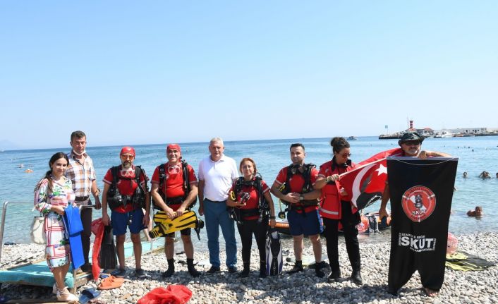 Kemer’de su altı temizliği