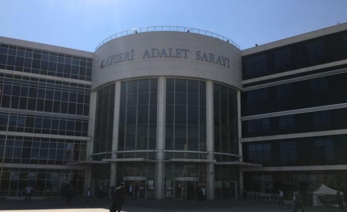 Kendini polis olarak tanıtıp 110 bin TL dolandıran sanığa hapis ve para cezası
