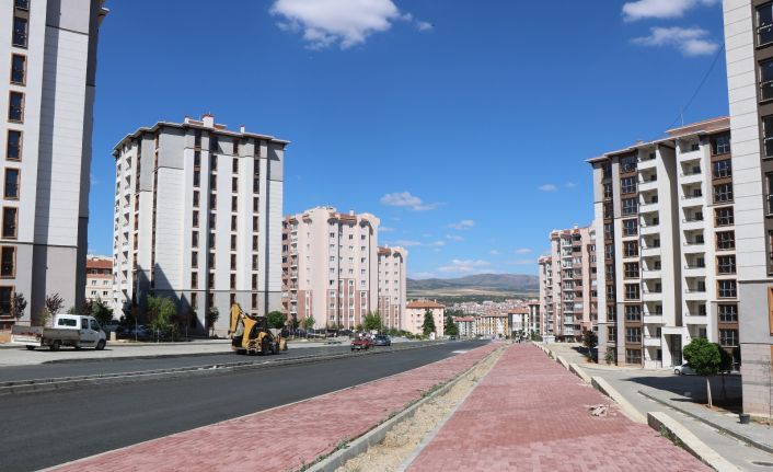 Kırşehir’de, TOKİ Konutları teslimatları AK Parti Milletvekili ile belediyeyi karşı karşıya getirdi