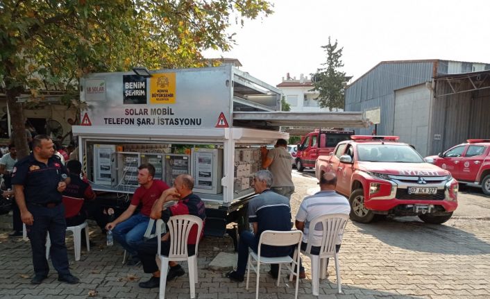Konya Büyükşehir Manavgat’a solar mobil telefon şarj istasyonu kurdu
