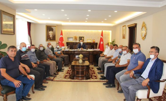 Köy muhtarlarından sel bölgesine 41 bin lira bağış