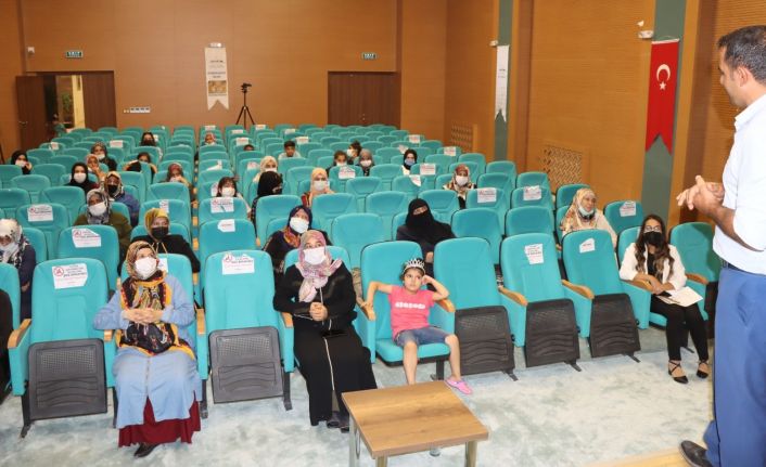 Mutlu evliliğe ilk adım projesinde eğitimler devam ediyor