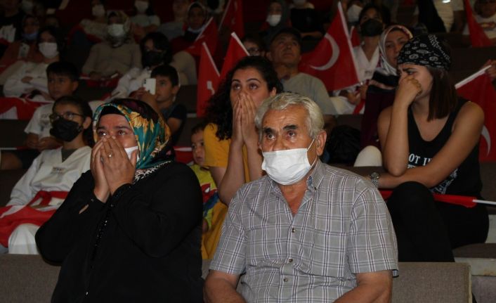 Olimpiyatlarda çeyrek finalde elenen Esra Yıldız’ın ailesini milletvekili Açıkgöz teselli etti