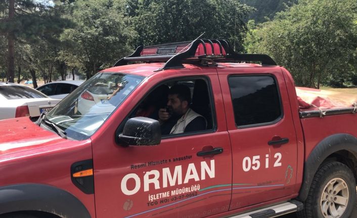 Ormancılardan vatandaşlara uyarı: "Cam şişe ve pet şişeleri ormanlık alana atmayalım”