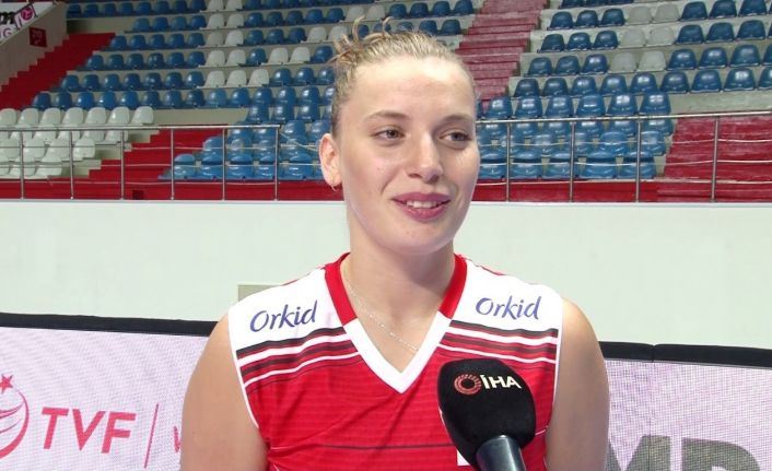 (Özel haber)  Cansu Özbay: "Güney Kore maçı çok güzel bir tecrübe oldu"