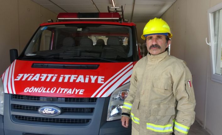 (Özel) Şile’nin gönüllü itfaiyecisi sabah akşam demeden olaydan olaya koşuyor
