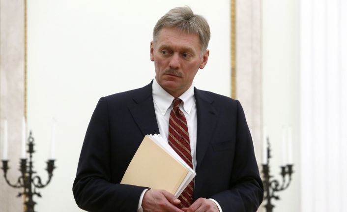 Peskov: "Taliban’ı tanıyıp tanımama kararını vermeden önce yakından izleyeceğiz"