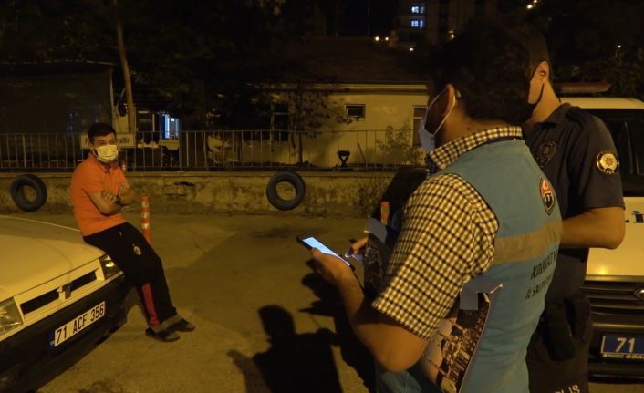 Polisin şüpheli gördüğü genç sürücü, korona virüs temaslısı çıktı: 4 bin 50 lira ceza uygulandı