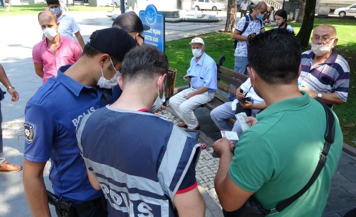 Samsun polisinden parklarda uygulama