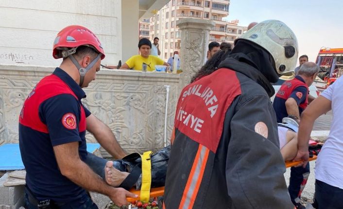 Şanlıurfa’da inşaatın 4’üncü katından düşen işçi yaralandı