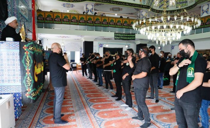 Şehit edilen Hz. Hüseyin ve 71 yakını için anma töreni düzenlendi