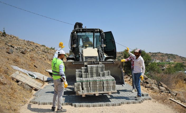 Şehitkamil’de yeni ve bozuk yollar, kilitli parke taşı ile döşeniyor