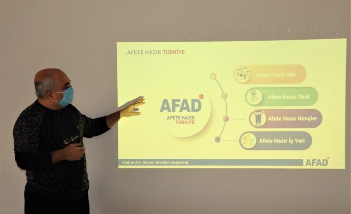 Sultanbeyli’de 2021 Afet Eğitim Yılı kapsamında 16 bin kişiye afet eğitimi verildi