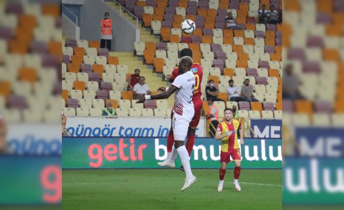 Süper Lig: Yeni Malatya: 1- Gaziantep FK: 0 (İlk yarı)
