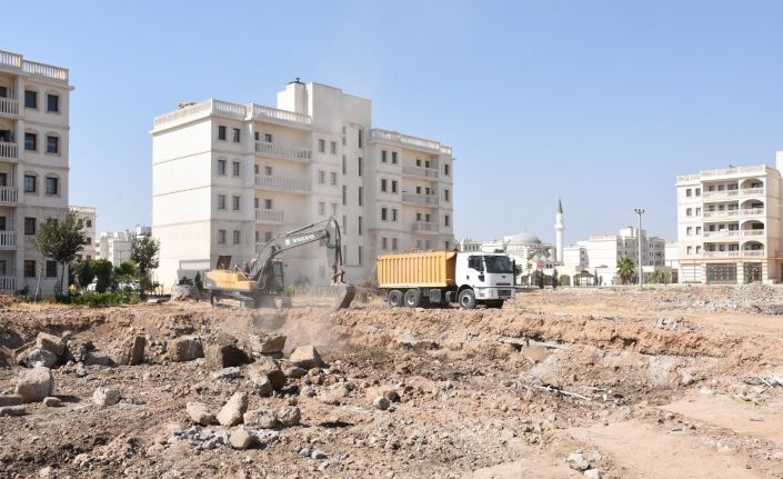 Terör mağdurları için inşa edilecek ticaret merkezi inşaatı çalışmalarına başlandı