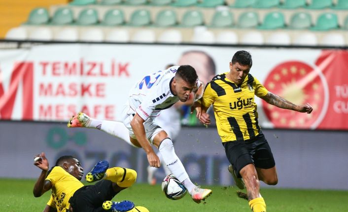 TFF 1. Lig: İstanbulspor: 3 - Altınordu: 0 (Maç sonucu)