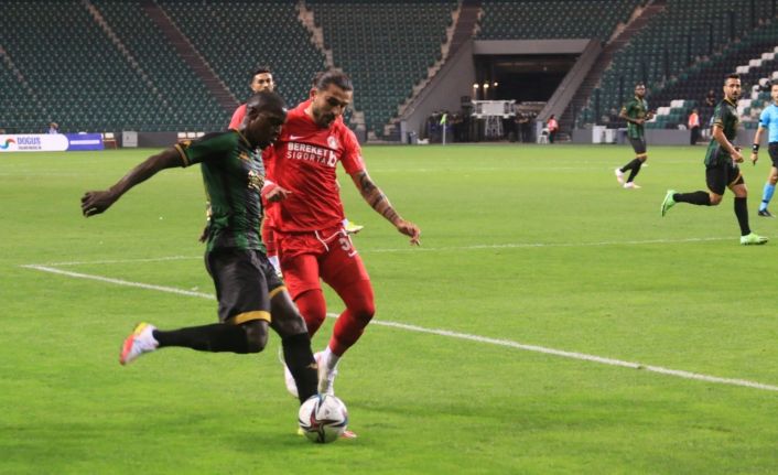 TFF 1. Lig: Kocaelispor: 0 - Ümraniyespor: 3 (Maç sonucu)