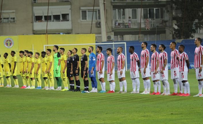 TFF 1. Lig: Menemenspor: 0 - Ümraniyespor: 4