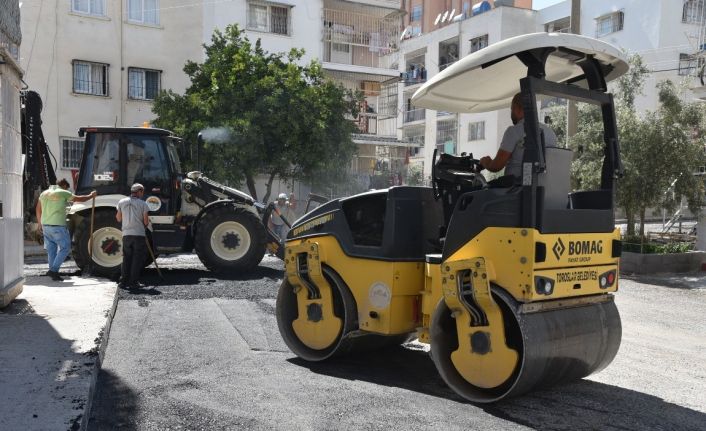 Toroslar’da yol hizmetleri devam ediyor