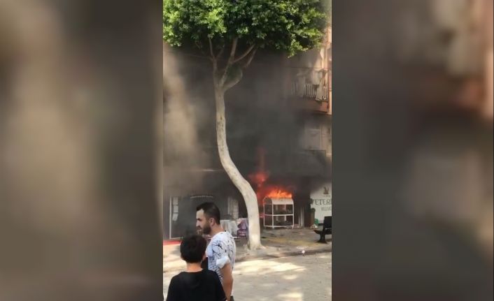 Turizm merkezinde çıkan yangın korku dolu anlar yaşattı