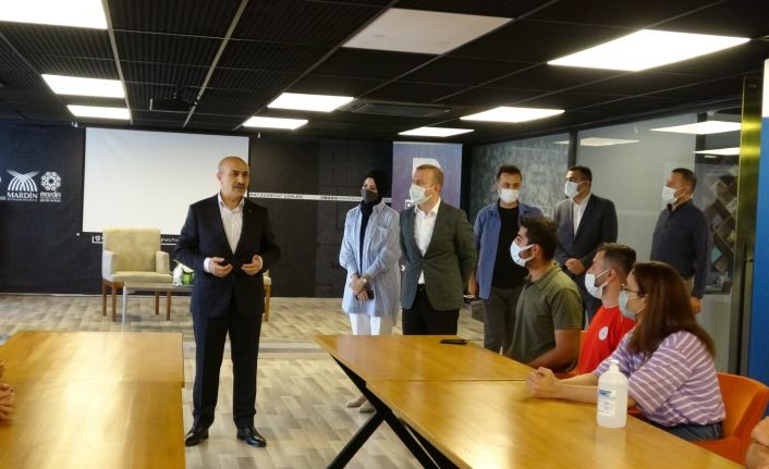 Türkiye Belediyeler Birliği Kongresi’ne ve Ankara Buluşması’na gidecek olan 60 öğrenci Mardin’den uğurlandı