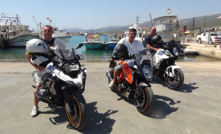 Türkiye’nin güvenilir bir ülke olduğunu ispatlamak için Almanya’dan motosikletleri ile geldiler