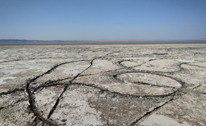 Türkiye’nin tek, dünyanın 2. büyük doğal sodyum kaynağı ’Acıgöl’ kuruyor