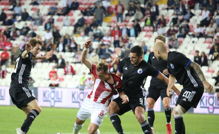 UEFA Avrupa Konferans Ligi: Sivasspor: 0 - Kopenhag: 0 (İlk yarı)