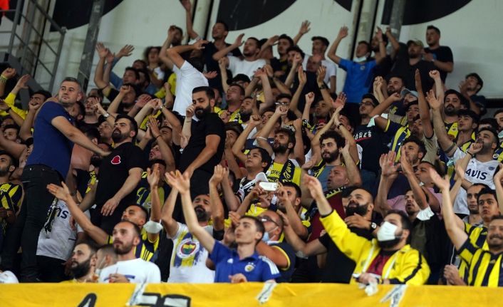 UEFA Avrupa Ligi: Fenerbahçe: 0 - HJK Helsinki: 0 (Maç devam ediyor)