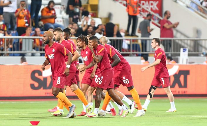 UEFA Avrupa Ligi: Galatasaray: 0 - Randers: 1 (Maç devam ediyor)