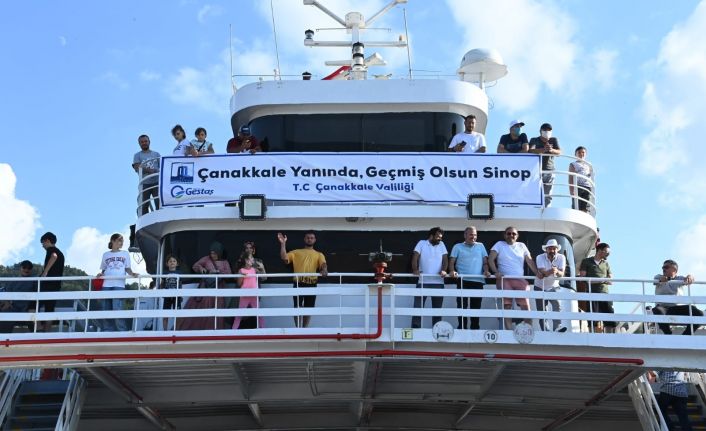 Ulaştırma ve Altyapı Bakanlığı, Karadeniz’deki sel felaketinde 578 vatandaş ile 115 aracı feribot ile tahliye etti
